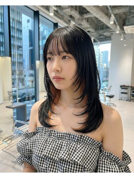 ハーツオオサカ(HE:ARTS OSAKA) 顔まわりレイヤーがかわい韓国ロング