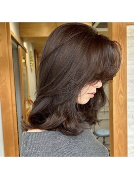 ヨンヨ(yonyo) LAYER CUT