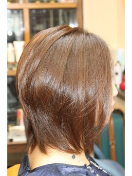 ケルア(KELUA) 【KELUA】前下がりミディブラウン