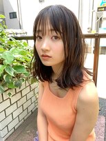 ミィ 表参道(mee.)&nbsp;【mee.】ブチ　かわいい外はねミディアムヘア