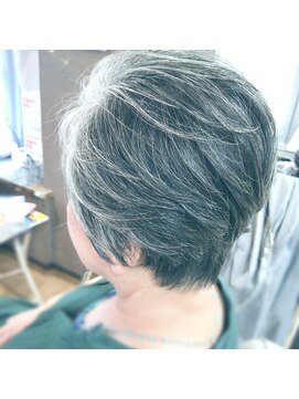 レリビー アウラ(LELiBE_'aula) ミセス キレイめショート