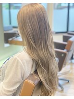 シャルミアヘア(Charmia hair) ミルクティーベージュ×ロング