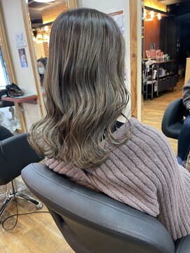 エイト プラット 渋谷2号店(EIGHT plat) ハイライト　イルミカラー　グラデーション