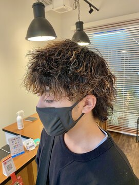 ハシゴ(hasigo.) メンズ波巻きパーマ　大阪メンズパーマ