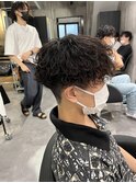 波巻きスパイラルパーマメンズマッシュ