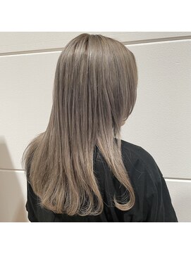 ビアンコ(BlANCO) ハイトーングレージュ(四ツ橋)