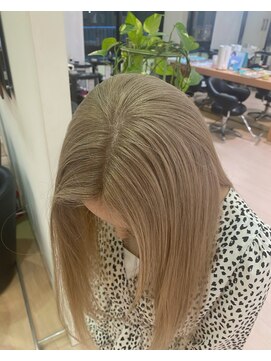 シャンプーボーイ ヒノ(SHAMPOO BOY Hino) ホワイトベージュ