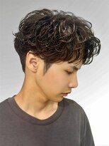 アノ(Ano.)&nbsp;大分ニュアンスパーマセンターパートフェザーパーマ毛流れパーマ