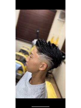 カットスタジオガイ(CUT STUDIO GUY) フェード＋ライン