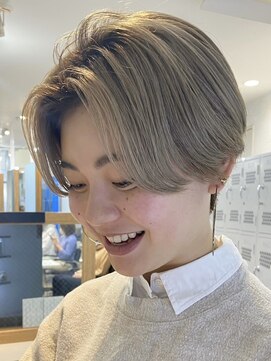 エリマ 横浜西口(elima) 横浜ショートカット顔周りレイヤーカットオリーブベージュカラー