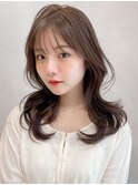 ミディアムヘアハッシュカットグレージュレイヤー小顔