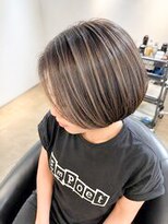 ビハインドザカーテン(BEHIND THE CURTAIN) 立体感ハイライト×ハンサムショート