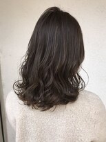 アシュレイ(ASHRay)&nbsp;大人かわいい艶髪スタイル