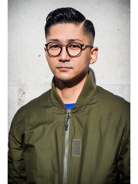 クロム トウキョウ ザ バーバー 新宿(CHROM TOKYO the Barber) スキンフェードハードパートバーバースタイル