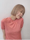 デザインカラー/ホワイトベージュ/ボブ/似合わせカット