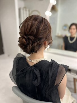 ラモ(RAMO) 結婚式参列アップスタイル