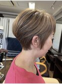 ショートボブ