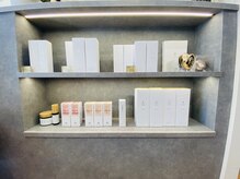 リュクスバイヘアー(luxe by hair)の雰囲気（フローディア店販取り扱っています）
