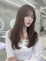 フォンズ(FONS)&nbsp;透明感グレージュカラー/ロングレイヤー/ワンカール/表参道