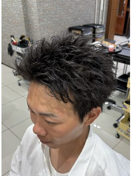 ヘアーパークキューブ スパイキーショート×ピンパーマ