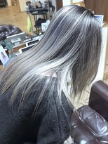 ブレイズヘアー(BLAZEhair) 【透明度強め】ホワイトグレージュバレイヤージュ×ブリーチ3回