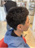 髪を伸ばすメンズヘア
