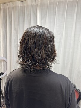 アフィナー 上大岡(Afinar) なみパーマ ロングスタイルの緩めパーマ