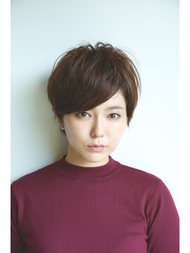 ヘアーズ ギュゼルバヤン(hair’s Guzel Bayan) 元気ショートボブ　マロンベージュ
