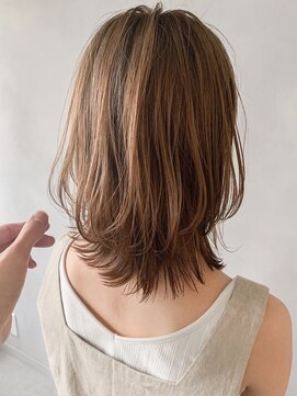 キリ 表参道(kyli) エアリーミディ 黒髪 ホワイトアッシュ モテ髪 ボブルフ 前髪