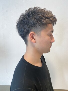 レオ(LEO) ツーブロックスタイル