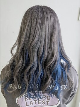 セブンフィズ(SEVEN fizz) パールシルバーとブルーのインナカラー