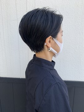 リア(lia) 大人かわいい/ショート/ダークアッシュ