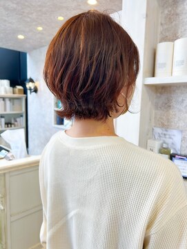 キャアリー(Caary) 福山市美容室Caary人気 外ハネショートウルフ艶オレンジカラー