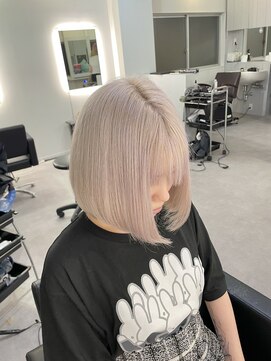 シェイロ(Cielro) ホワイトカラー/ボブ