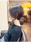 エレガントショートボブスタイル