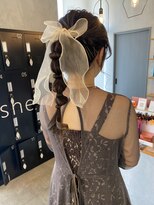 シェル 津山の手店(shel)&nbsp;30代向け！小顔効果◎ふんわりポニーテール×レイヤーカット