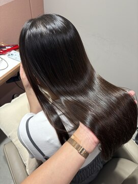 ジーナ 大宮(Zina) 艶髪ストレート