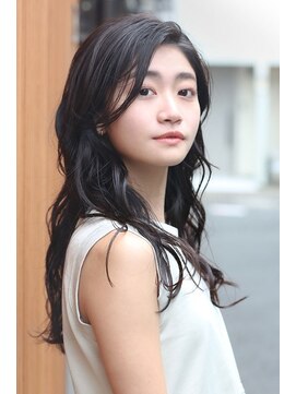 トニーアンドガイ 原宿店(TONI & GUY) レイヤーロング　似合わせカット　黒髪　イメチェン　ウェーブ