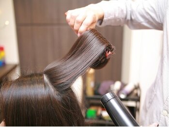 ヘアメイク アーリア(hair make aria)の写真/【新宿3丁目徒歩1分】自然×透明感！贅沢オーガニックで叶える、大人のための上品グレイカラー＊