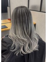 エル オオサカ 心斎橋店(L. OSAKA)&nbsp;バレイヤージュ/ホワイト/シルバー