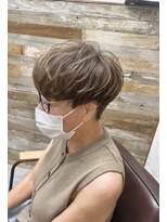 ロルヘアー(Lol.hair)&nbsp;女性の刈り上げショート