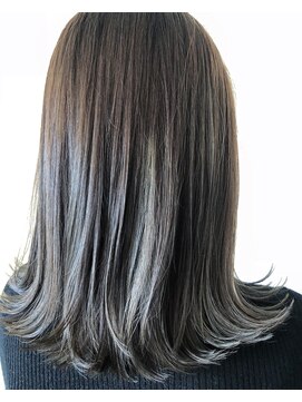 ホットリップ(Hot Lip) 外国人風カラー