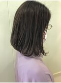 ベージュカラー