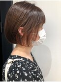 チラ見せが可愛いアクセサリーピンク×ミニボブ