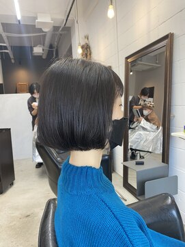 イン(in.) ショートボブ70