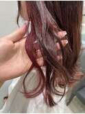 ボルドーピンクのイヤリングカラー