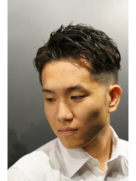 銀座 シノ 本店(shino) ビジネスパーマ ピンパーマ 緩めツイスト 刈り上げ 七三