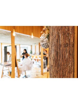 落ち着いたプライベート空間&スタイリスト3名の小規模サロンだからできる丁寧な対応が魅力！