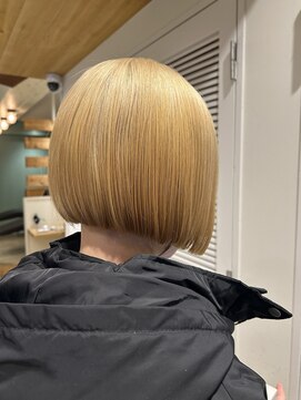 エイト新宿店(EIGHT shinjuku) ミニボブ×ブロンド