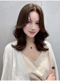 C108ダブルカラー透明感ミディアム韓国風レイヤーカットくびれ